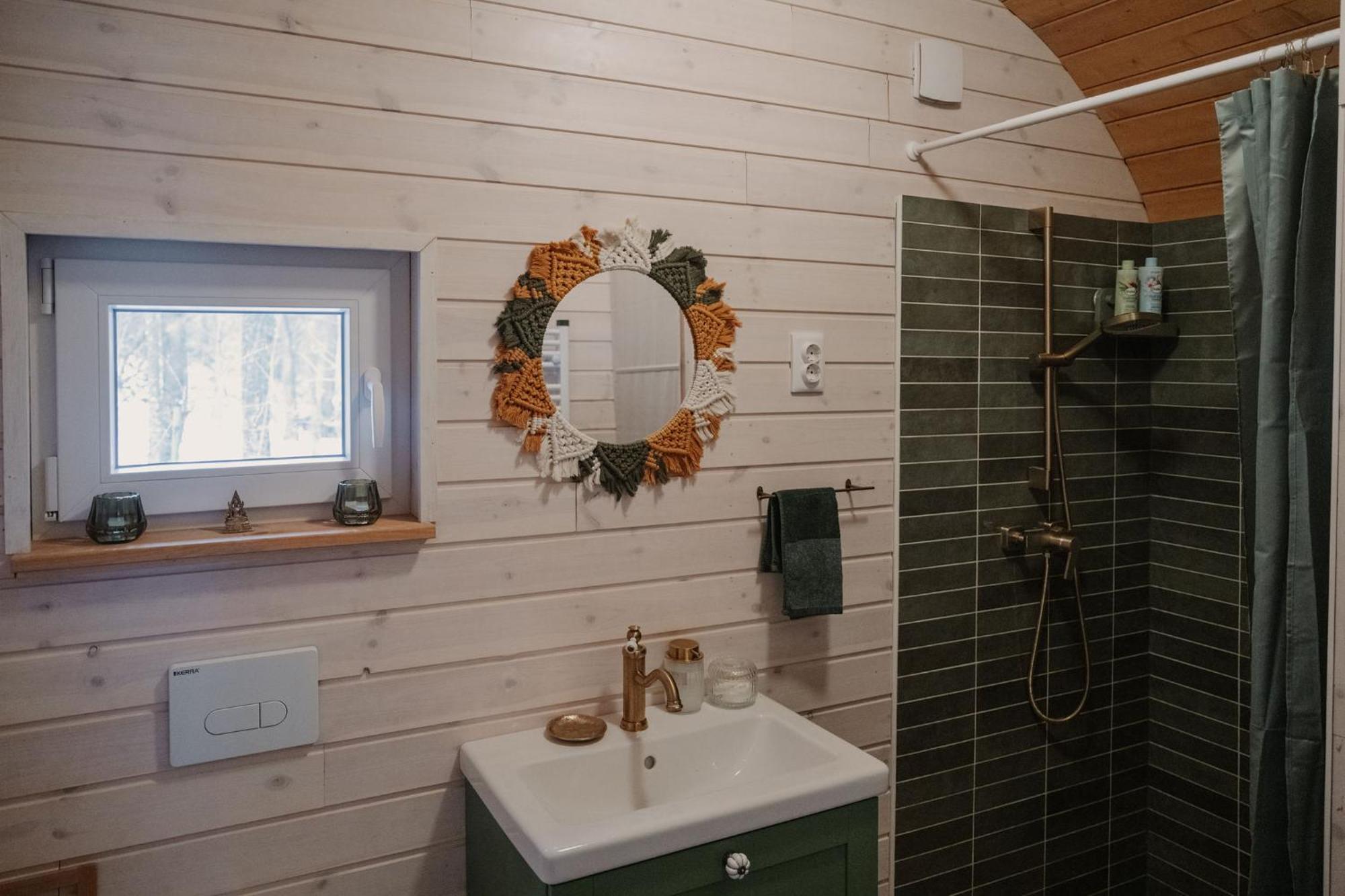 Kisvacok Tiny House Будинок відпочинку