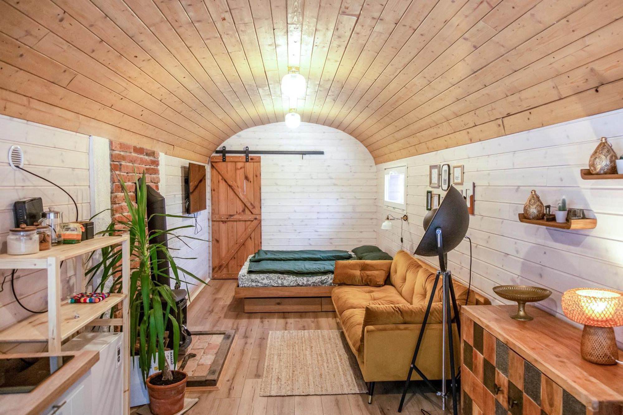 Будинок відпочинку Kisvacok Tiny House *